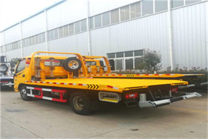 新浦附近拖车救援搭电